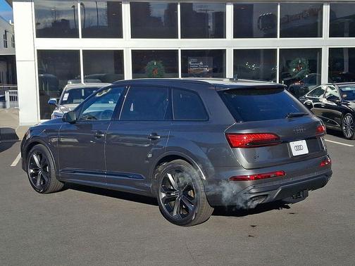 2026 Audi Q7 55 Premium Plus