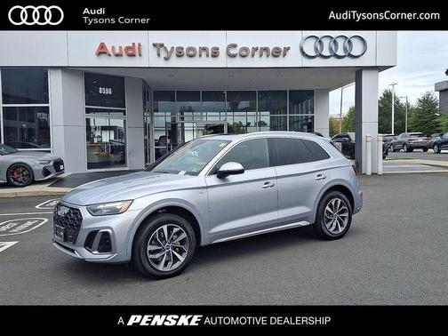 2022 Audi Q5 45 S line Premium Plus