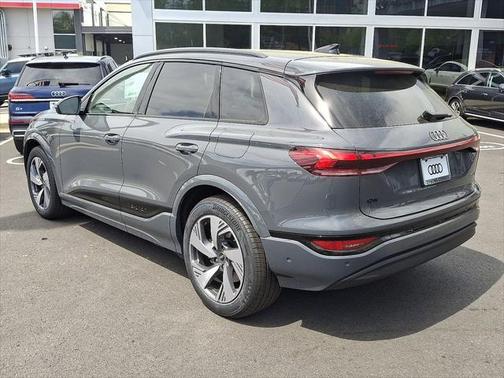 2025 Audi Q6 e-tron Prestige quattro