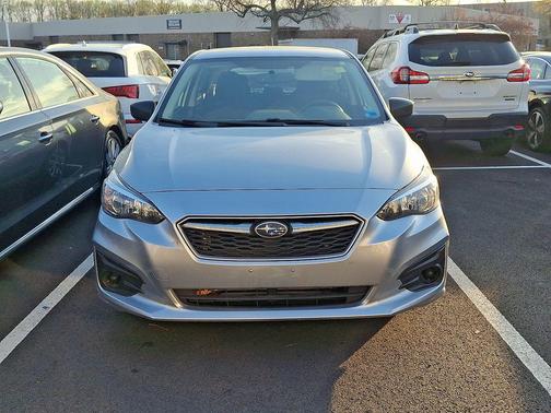 2017 Subaru Impreza 2.0i