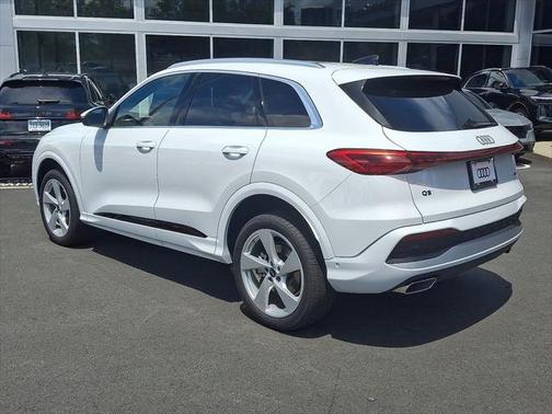 2025 Audi Q5 Premium Plus