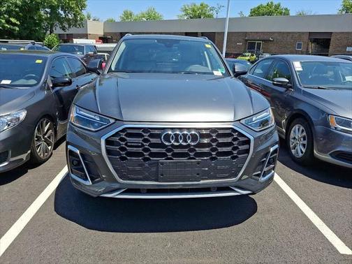2024 Audi Q5 45 S line Premium