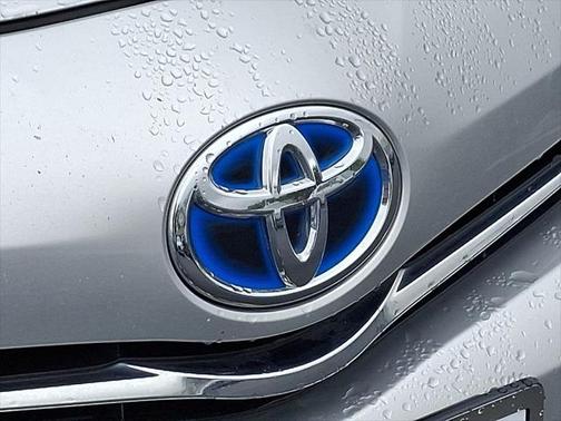 2012 Toyota Prius v Five