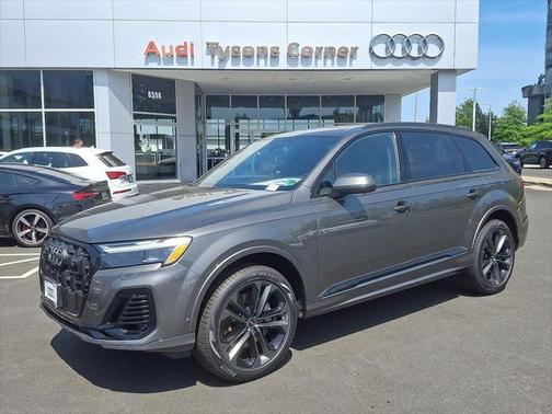 2025 Audi Q7 55 Premium Plus