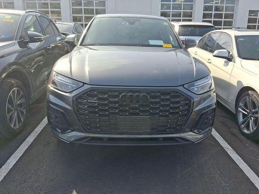 2022 Audi Q5 45 S line Premium Plus