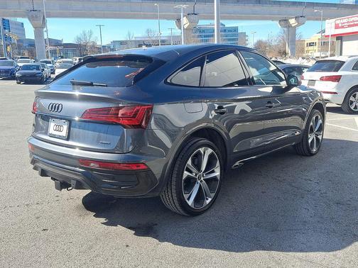 2022 Audi Q5 45 S line Premium Plus