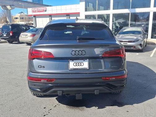 2022 Audi Q5 45 S line Premium Plus