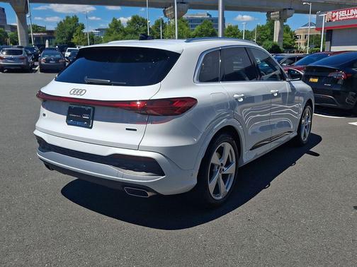 Glacier White 2025 Audi Q5 Prestige TFSI quattro S tronic