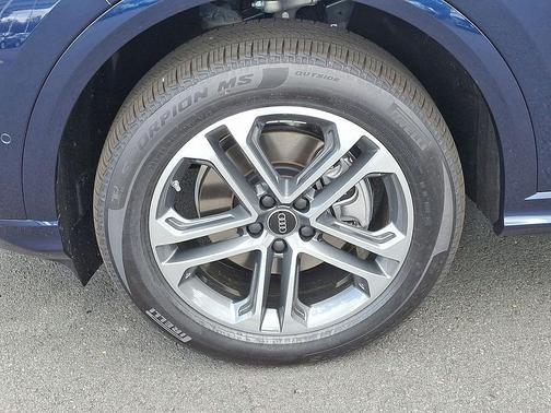 2025 Audi Q5 Premium