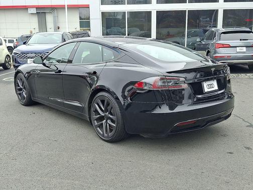 2021 Tesla Model S Plaid