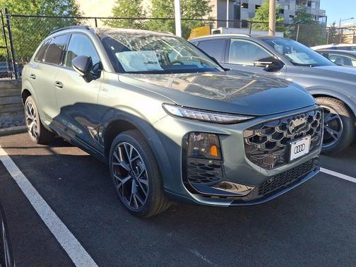 Sage Green Metallic 2026 Audi Q3 TFSI quattro S tronic
