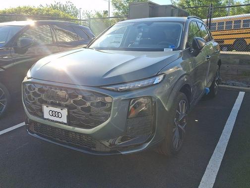 Sage Green Metallic 2026 Audi Q3 TFSI quattro S tronic