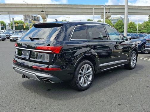 2025 Audi Q7 55 Premium