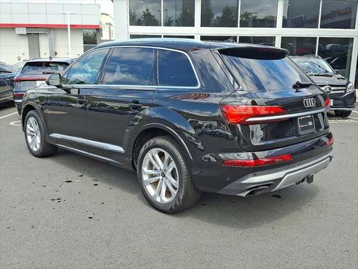 2025 Audi Q7 55 Premium