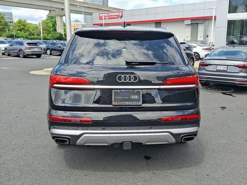 2025 Audi Q7 55 Premium