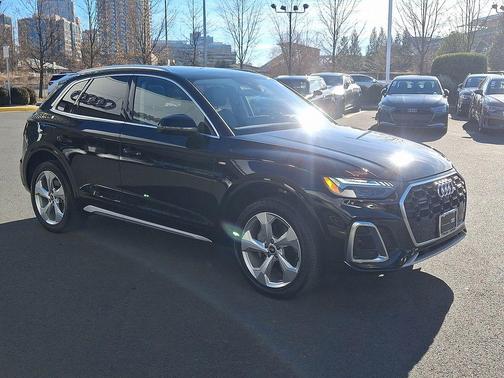 2023 Audi Q5 45 S line Prestige