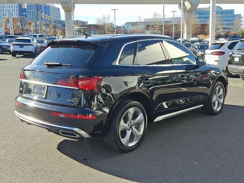2023 Audi Q5 45 S line Prestige