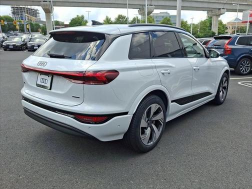 2025 Audi Q6 e-tron Prestige quattro
