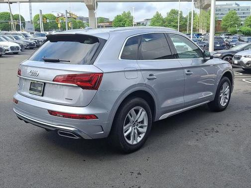2022 Audi Q5 45 S line Premium