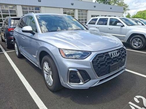 2022 Audi Q5 45 S line Premium