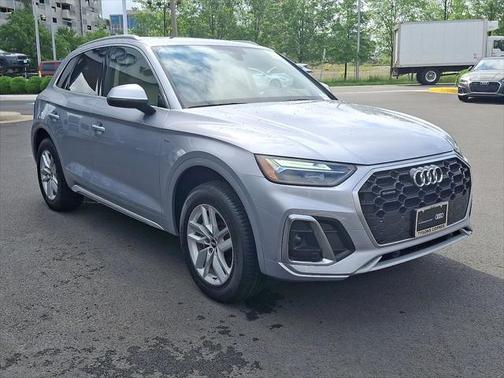 2022 Audi Q5 45 S line Premium