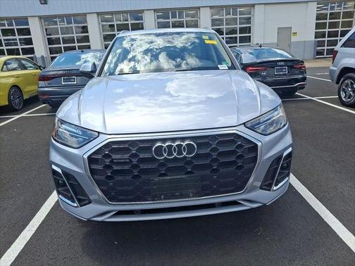 2022 Audi Q5 45 S line Premium