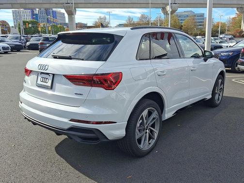 2025 Audi Q3 Premium 45 TFSI S line quattro Tiptronic
