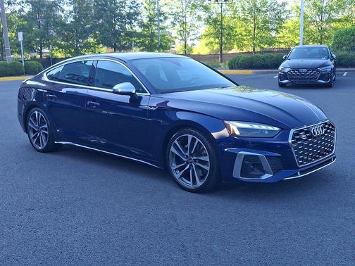 Navarra Blue Metallic 2022 Audi S5 Premium Plus TFSI quattro Tiptronic