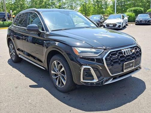 2022 Audi Q5 45 S line Premium