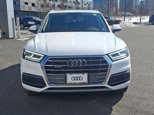 2018 Audi Q5 2.0T Premium Plus