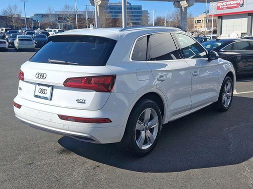 2018 Audi Q5 2.0T Premium Plus