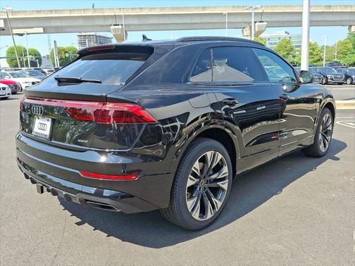 2025 Audi Q8 55 Premium Plus