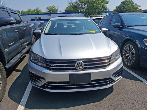 Reflex Silver Metallic 2017 Volkswagen Passat 1.8T R-Line w/Comfort