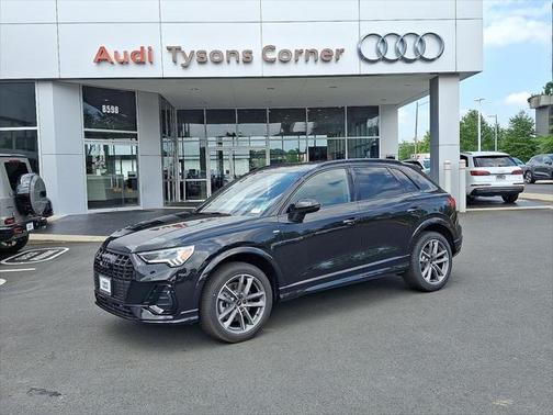 2025 Audi Q3 Premium 45 TFSI S line quattro Tiptronic