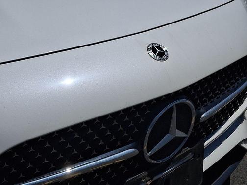 MANUFAKTUR Moonlight White Metallic 2024 Mercedes-Benz CLE 300 4MATIC Coupe