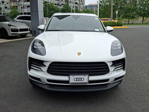 2020 Porsche Macan S