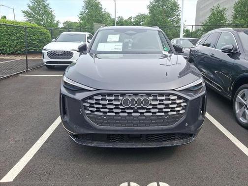 2025 Audi Q5 Premium Plus