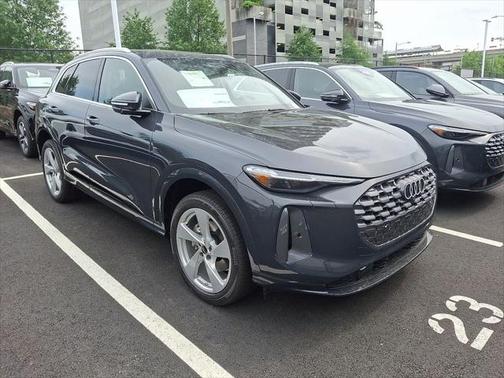 2025 Audi Q5 Premium Plus