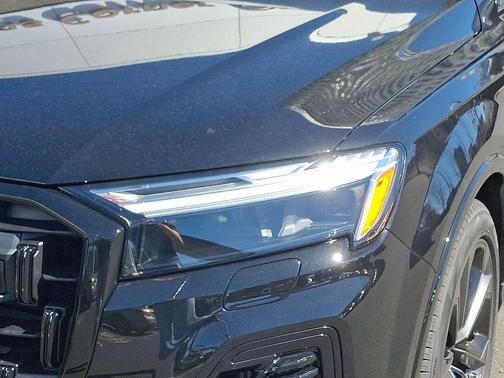 2026 Audi Q7 55 Premium Plus