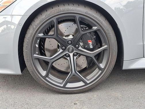 2025 Audi RS 7 4.0T Performance