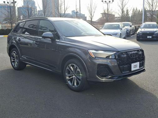 2026 Audi Q7 45 Premium
