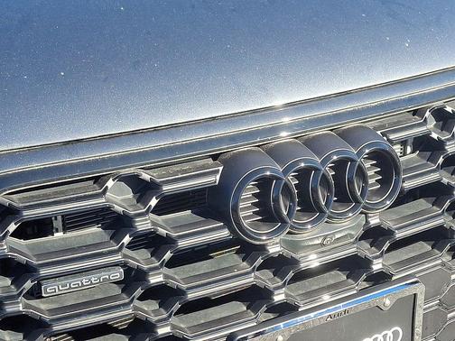 2024 Audi Q5 e 55 S line Premium Plus