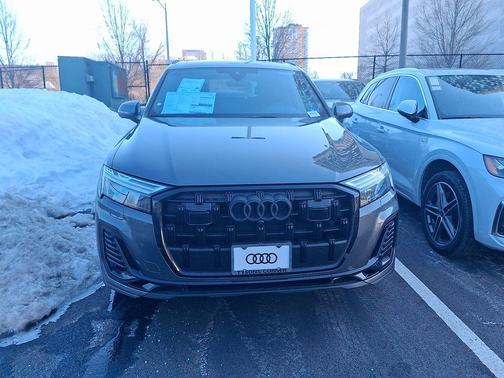 2026 Audi Q7 55 Premium Plus