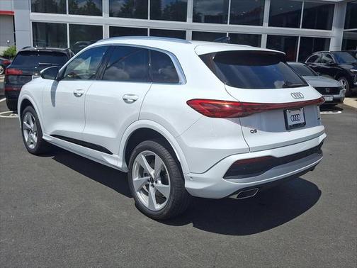 2025 Audi Q5 Premium Plus
