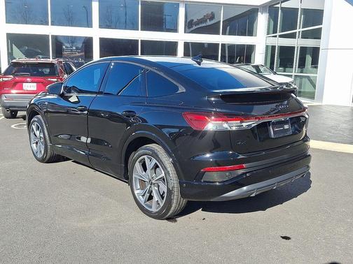 2023 Audi Q4 e-tron Prestige 50 quattro