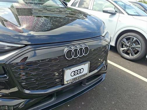 2025 Audi Q6 e-tron Premium Plus quattro