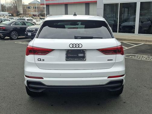 2025 Audi Q3 Premium 45 TFSI S line quattro Tiptronic