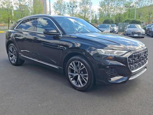 2024 Audi Q8 55 Prestige