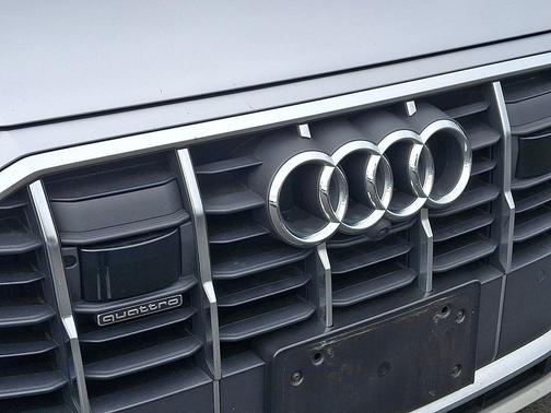 2022 Audi Q7 55 Premium Plus