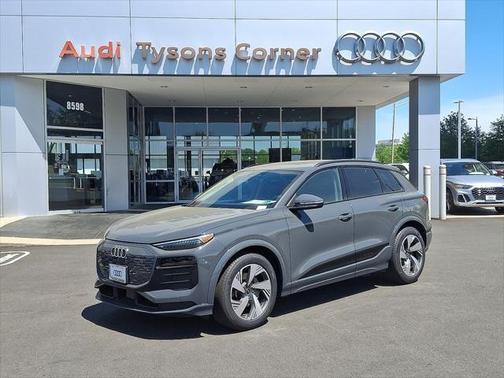 2025 Audi Q6 e-tron Prestige quattro